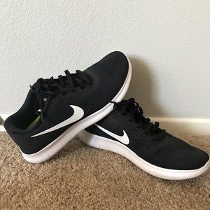 ❌SOLD❌Women’s Nike Free RN Running Shoes, Black